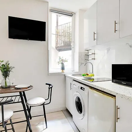 Cozy In The Heart Of The Marais Parigi